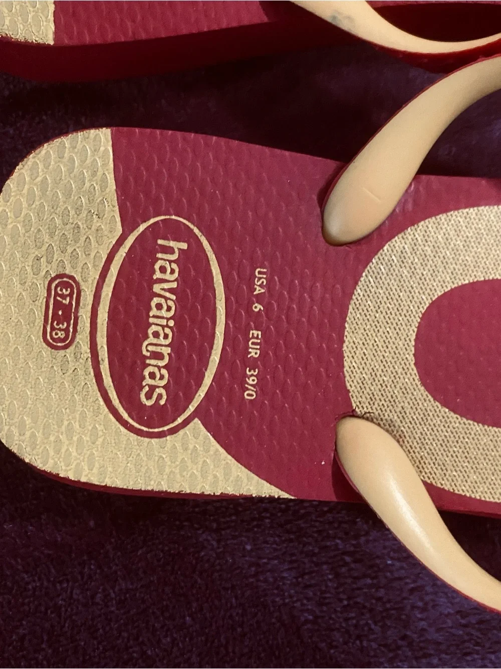 Havaianas  Red and Cream Number Print Flip Flops